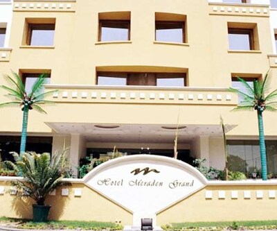 Hotel Meraden Grand
